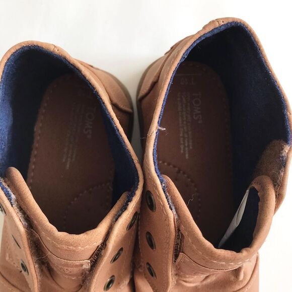 Toms brown Botas Cupsole sneakers EUC size 10 toddler - Picture 6 of 9